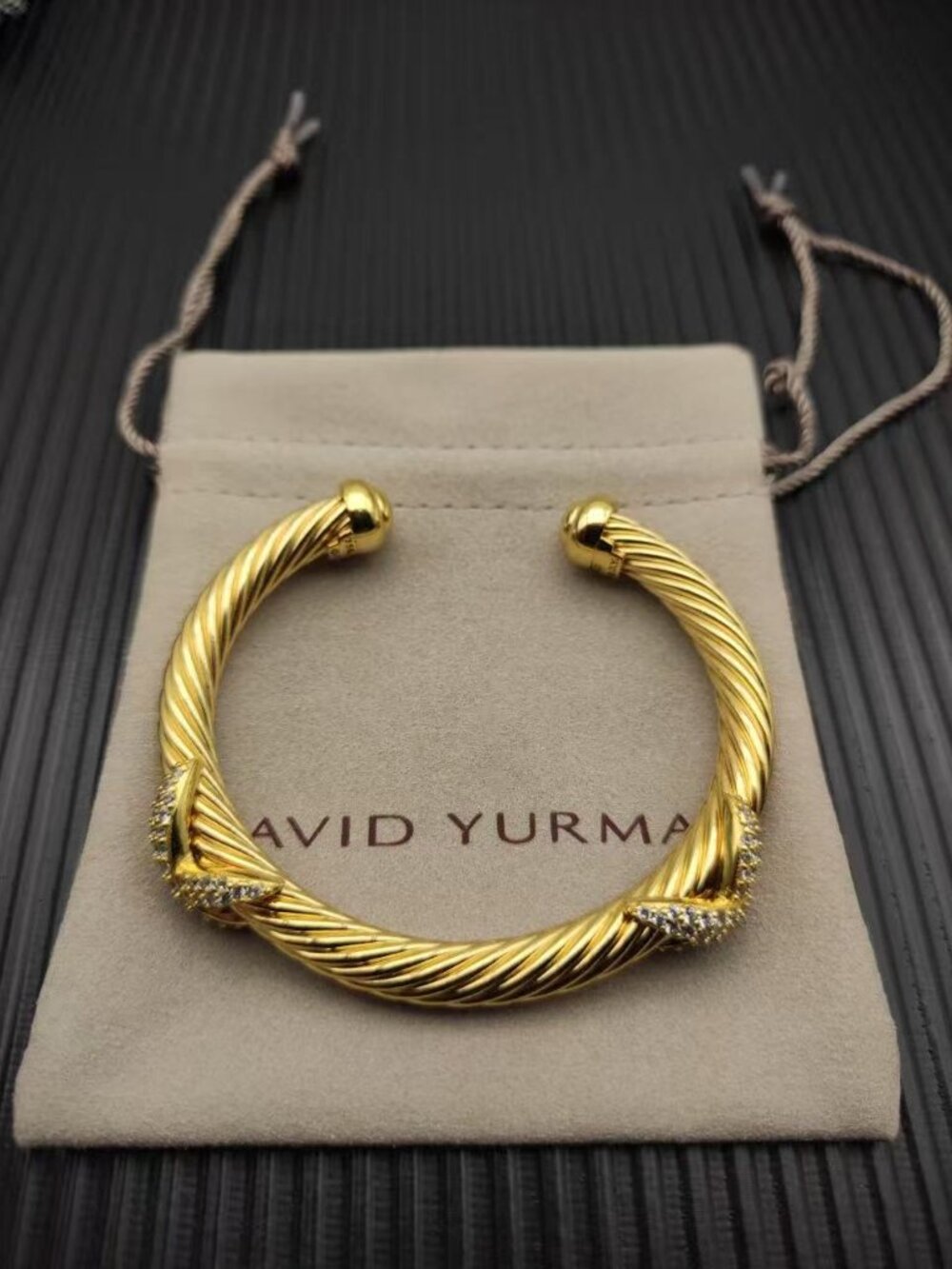 98% NEW David Yurman's bracelet with a cross motif
